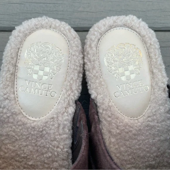 NWOB Vince Camuto Canzenee Sherpa Clogs in Rootbeer Suede size 9 - Picture 14 of 16